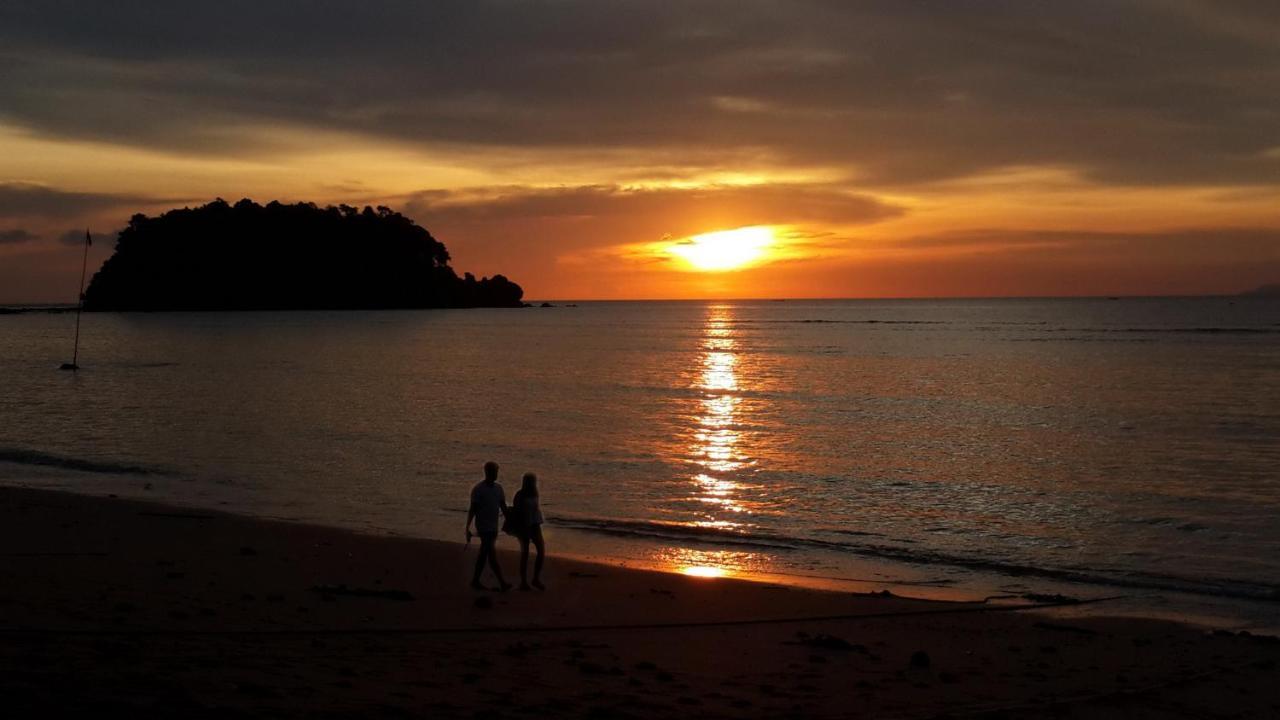 Libong Relax Beach Resort Trang Exterior photo